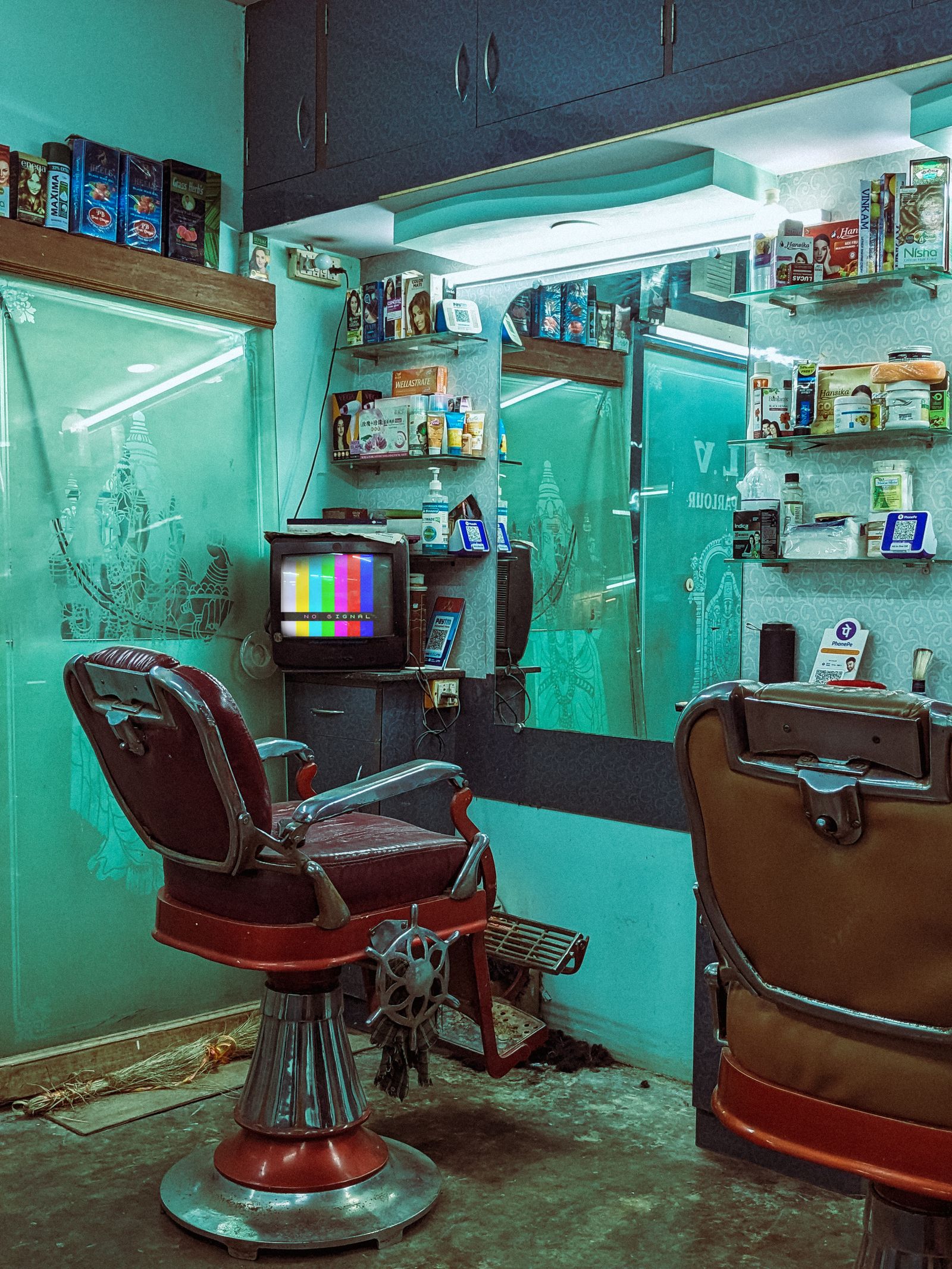 Inside Honest Cuts