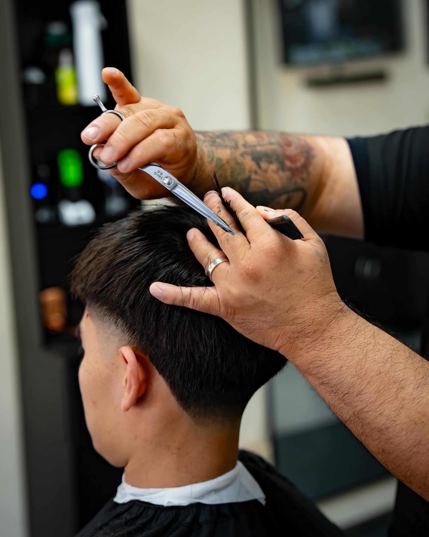Scissor work over a fresh low taper