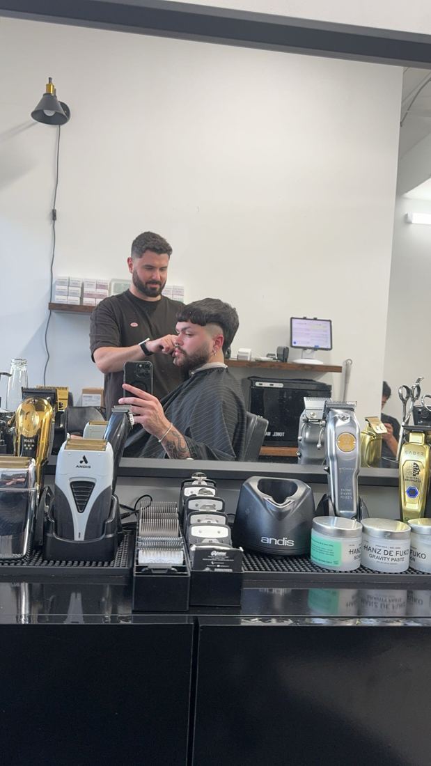 Fade work at the station