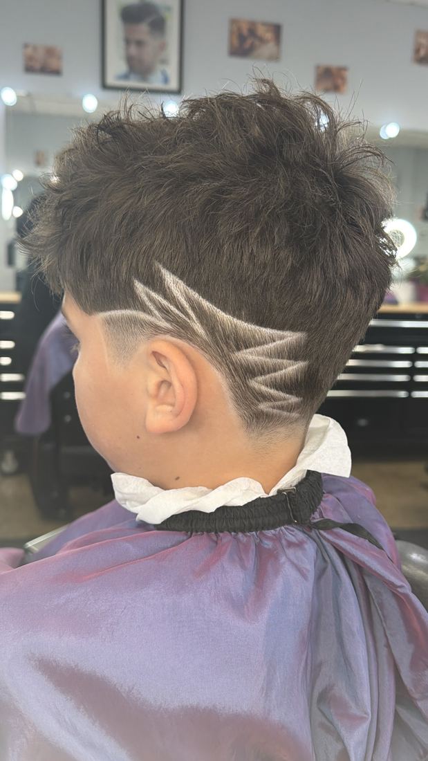 A star design cut into an undercut
